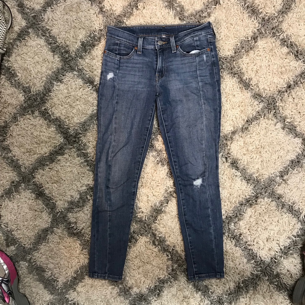 Levi ankle length skinny jeans